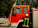 2 Denkmalkletterer hielten Feuerwehr und Polizei in Trapp Koeln Heumarkt P093